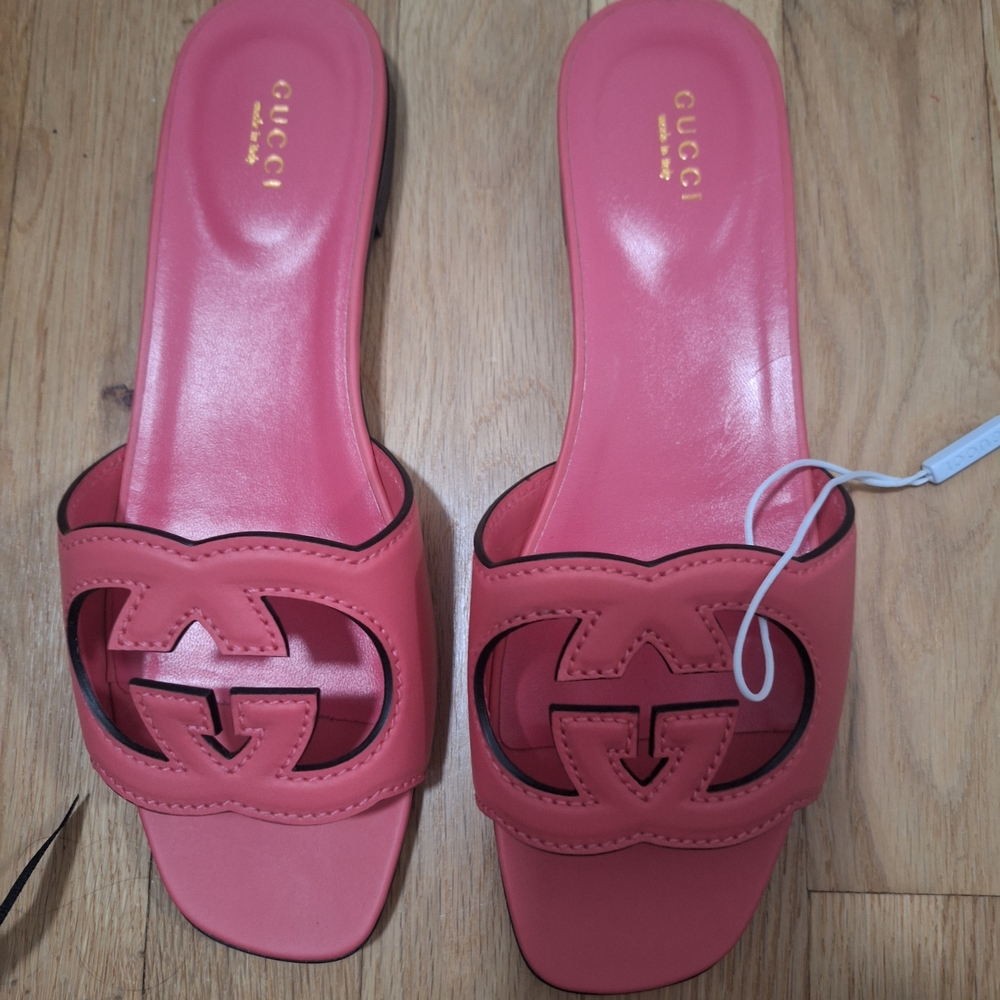 Gucci Pink Women's Slide Sandals